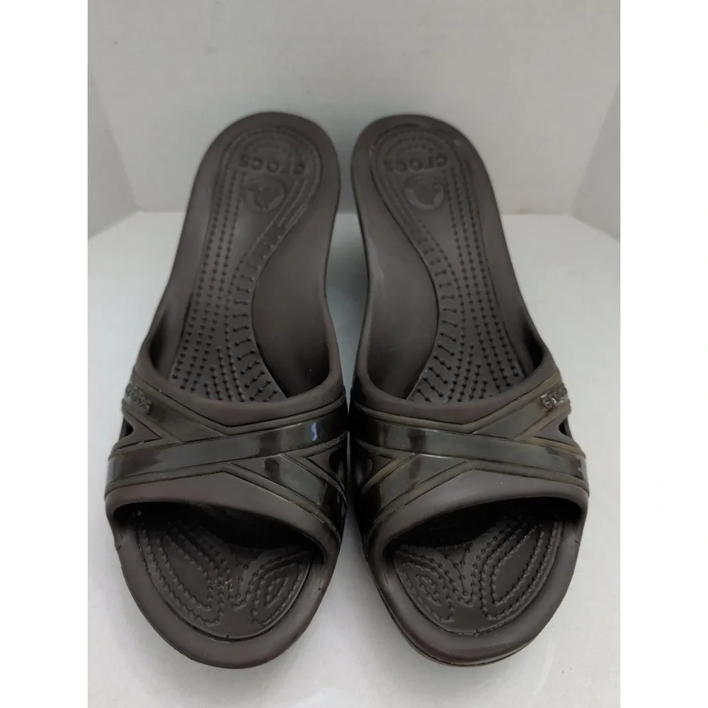 Crocs Sassari Women's 9 Criss Cross Brown Wedge Heel Slides Sandals